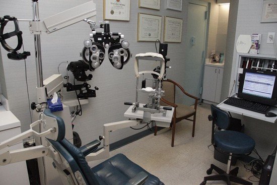 Cataract Surgery NYC | Eye Specialist | Dr. Schottenstein