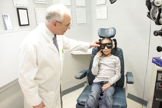 Cataract Surgery NYC | Eye Specialist | Dr. Schottenstein