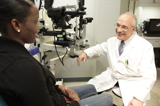 Cataract Surgery NYC | Eye Specialist | Dr. Schottenstein