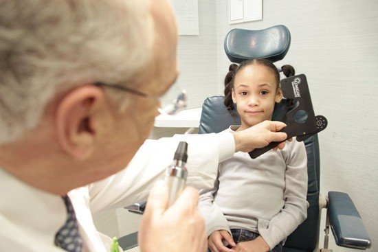 Cataract Surgery NYC | Eye Specialist | Dr. Schottenstein