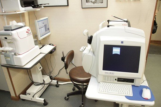 Cataract Surgery NYC | Eye Specialist | Dr. Schottenstein
